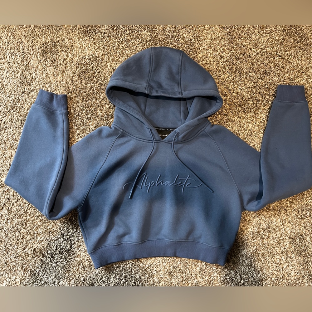 COPY - Alphalete womens cropped hoodie